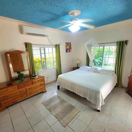 Green'S Palace Jamaica Oracabessa エクステリア 写真