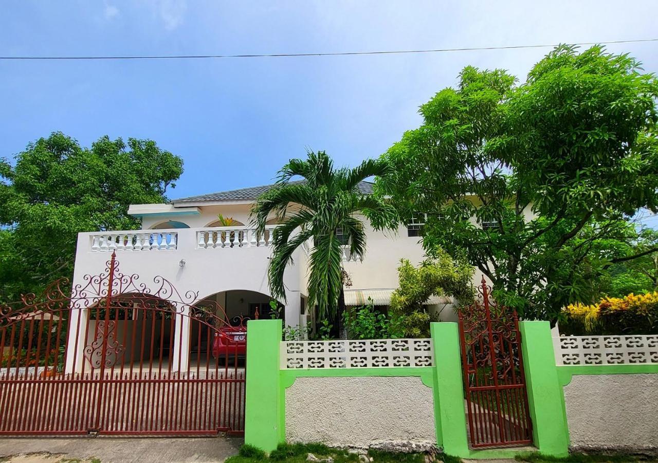 Green'S Palace Jamaica Oracabessa エクステリア 写真
