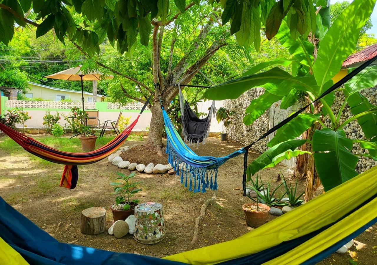 Green'S Palace Jamaica Oracabessa エクステリア 写真