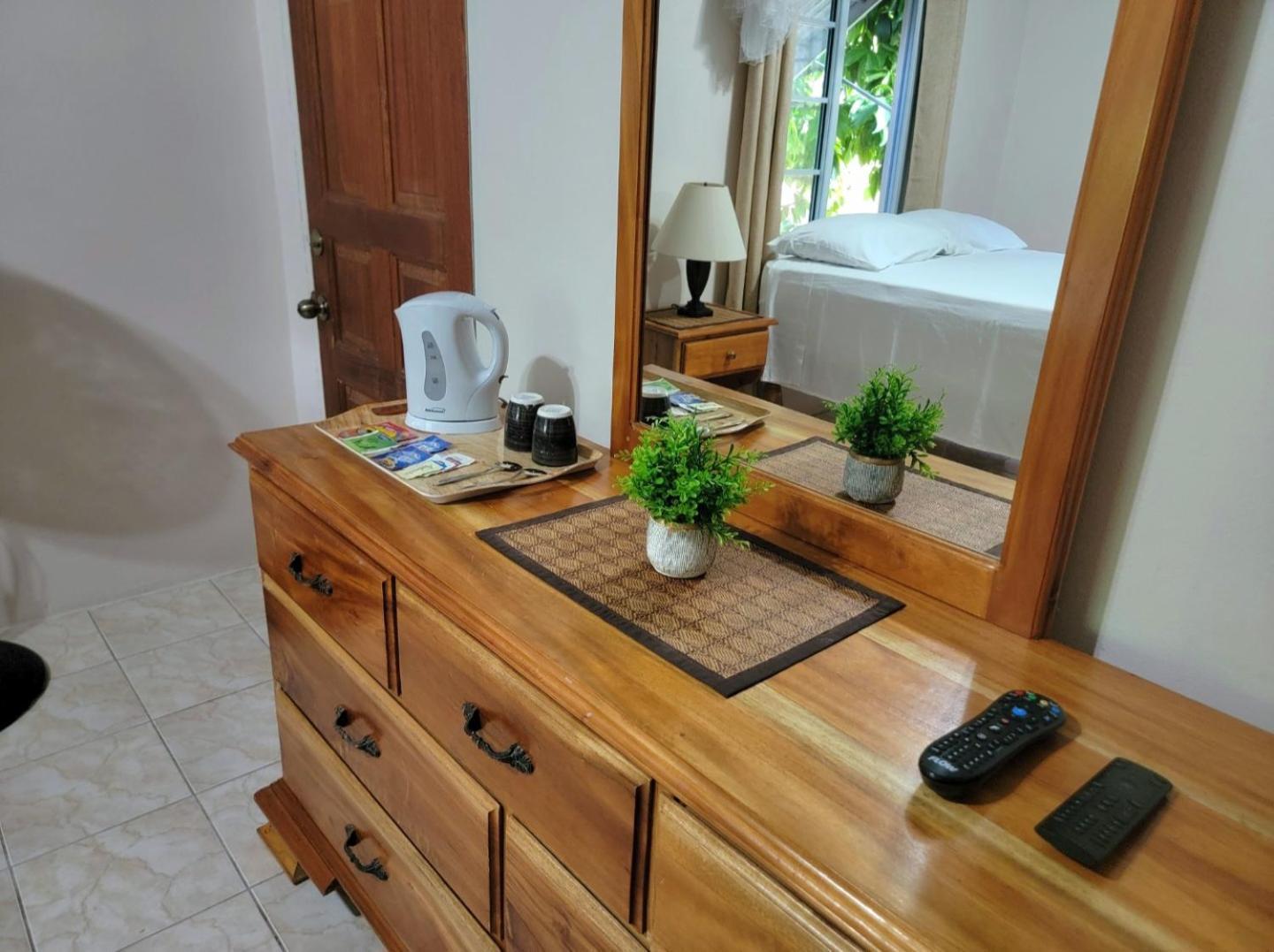 Green'S Palace Jamaica Oracabessa エクステリア 写真
